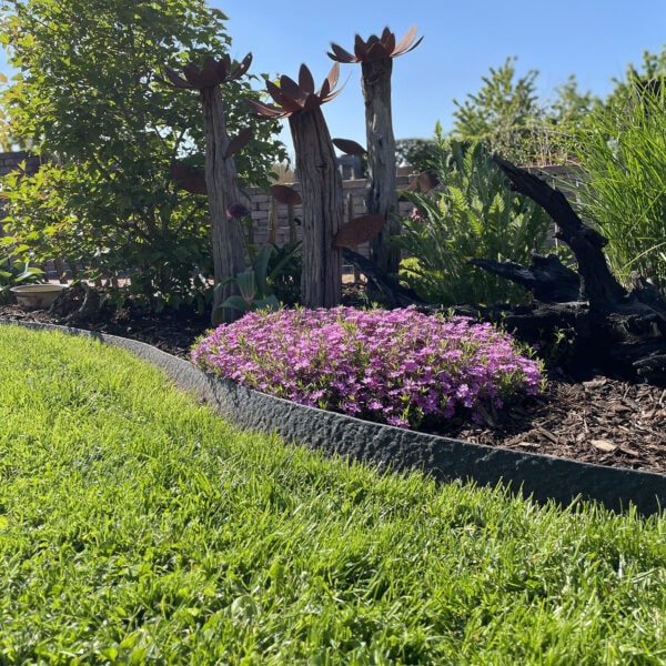 Beeteinfassung   Rolle